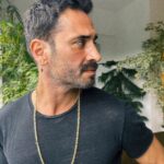 Burak Yamantürk Instagram - Toplantı arası..