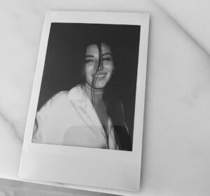 Burcu Gönder Instagram - 
