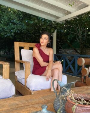Burcu Gönder Instagram - Haberli,kaydırmalı 🤓 ➡️