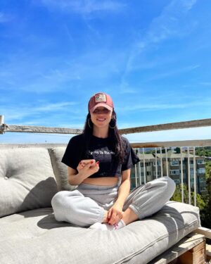 Burcu Gönder Instagram - Sunny sundays☀️
