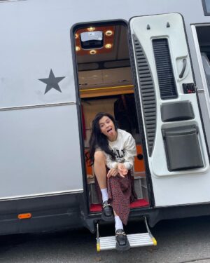 Burcu Gönder Instagram - Karavan dump
#üçgünlükdünya 🎬
