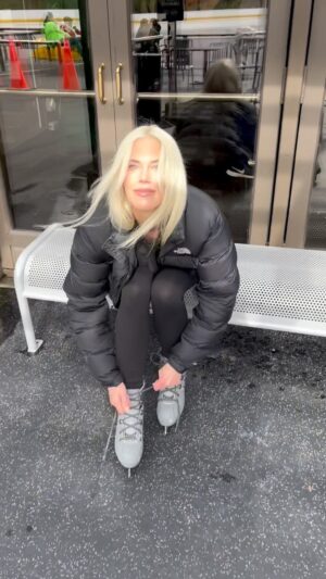 Byrdie Bell Instagram - Sk8erz not h8erz!!!