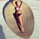 Byrdie Bell Instagram - Settling in fast. Temporada de lagosta Destino Ibiza