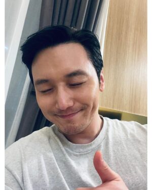 Byun Yo-han Instagram - 반한🤎