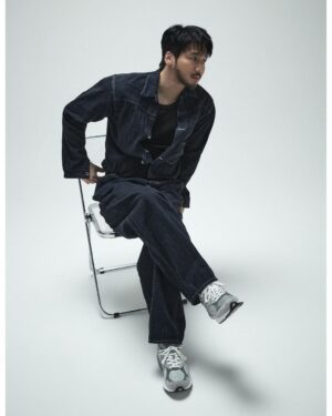 Byun Yo-han Instagram - 뉴발란스 990v6