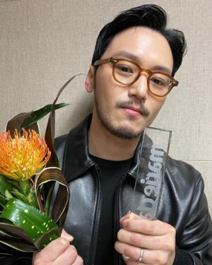 Byun Yo-han Instagram - 부산국제영화제x마리끌레르 아시아스타어워즈 (아시아스타상) 감사합니다🤎