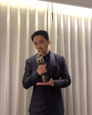 Byun Yo-han Instagram - 감사합니다 반한🤎
그리고 관객 여러분.
