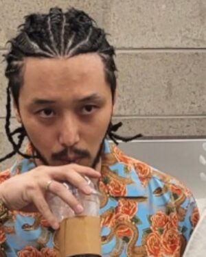 Byun Yo-han Instagram - 24년엔 더 많은 도전. 🎬🎧