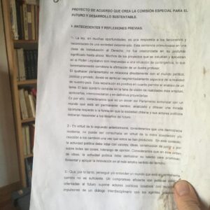 Álvaro Escobar Instagram - Haciendo orden en la casa. Aparece este documento de hace 13 años. El antecedente del Congreso Futuro. (2006)