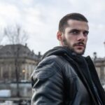 Álvaro Rico Instagram - #HastaElCieloLaSerie ya es vuestra en @netflix Fueron cinco meses de rodaje trepidantes, rodeado de un equipo increíble. Ojalá la disfrutéis tanto como lo hice yo rodándola. @netflixes @vacafilms_productora @naratalent
