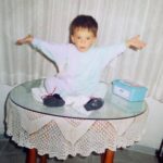 Álvaro Rico Instagram - Hoy me levanté con una imagen que me envía mi madre, es la manera que tiene de felicitarme y de recordarme lo que era. Hace 23 años... ♥️