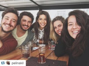 Özgün Karaman Instagram - #Repost @pelinakil with @repostapp.
・・・
Biz burayı çok sevdik, bizi ararsanız burdayız artık #hanecadde @hanecadde