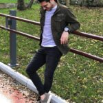 Özgün Karaman Instagram - Kış gelmiş arkadaşlar, dün sokağa böyle cıbıl cıbıl çıkanlar şimdi evde 2.80 hasta yatıyorlar 🤧