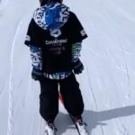 Özgür Ozan Instagram - Bu eğlenceli organizasyon için @gymykids e ve hocalarımız @halitseylan ve @gokhanusta_ ya çok teşekkürler umarım tekrar görüşürüz 💫⛷🙏🙏☘️