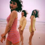 Úrsula Corberó Instagram - Mis amigas preciosas 💔 📸 @albertofromibiza