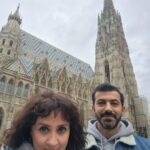 İrem Kahyaoğlu Instagram - 3 günde 3 ülke vlog yayinliycam.Çok kötü cektim ama olsun bunlarda londra viyana fotolar✈️🚍 Londra