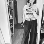İrem Kahyaoğlu Instagram - Gölgem peşimde🐶 #geçenyılbugünmüş #zalimzaman