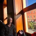 Šimon Bilina Instagram – Přítomnost s tátou, světlem a stíny. Jeden z mála momentů, kdy ho šlo zachytit neusmívajícího. 

@tortilla_band Sedlcany