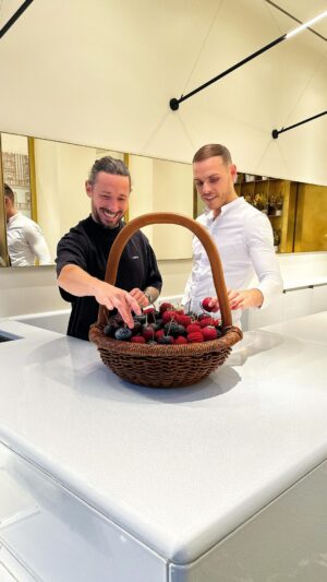 Cédric Grolet Instagram - When @cedricgrolet and @amauryguichon create magic with the last red berries of the season!  Sending positive vibes throughout the whole sweet world! 🧺 #cedricgrolet #amauryguichon #teamwork