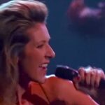 Céline Dion Instagram - Dancing into the weekend 💃🏻 -Team Celine 👉🏼 Link to watch the full remastered HD video in bio / Lien pour regarder la vidéo complète remasterisée en haute définition dans la bio   #FridayFeeling #FlashbackFriday #FallingIntoYou25 #FIY25 #DeclarationOfLove