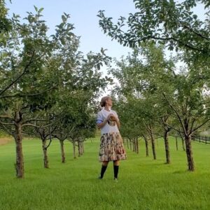 Céline Dion Instagram - Finding peace among the trees 🌿✨ sending all my love ! - Celine xx…
.
Trouver la paix à travers les arbres 🌿✨ Je vous envoie tout mon amour ! - Céline xx…
.
#FridayFeeling
.
📸 : @dee_termined_girl