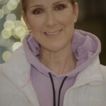 Céline Dion Instagram – Happy Holidays to all ✨🎄Joyeuses fêtes à tous ✨🎄
– Céline xx…