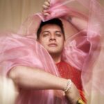 César Doroteo Instagram - ¡Gracias @betovargasmx por estas fotos maravillosas! Me encantó todo. Que siga brillando el #Pride por el amor y la fantasía de vivirnos como somos, plenos y felices. Que muchas voces sigan gritando y celebrando cada año, todos los días. #loveislove #gaypride Body @proteomx Tenis @pink.runway 👟 Mexico City, Mexico