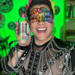 César Doroteo Instagram - ¡Hermanxs, es momento de celebrarnos y de celebrar el #Pride! Este año @garnierlatam se suma a la celebración y se vuelve aliado través de una donación a @refugiocasafrida. Refugio Casa Frida es un refugio ubicado en la Ciudad de México que brinda rescate, alojamiento, cuidado y atención a la salud integral de personas LGBTIQ+ en situación de riesgo. ¡Ve por tu Agua Micelar del Orgullo y ayudemos juntxs! #AmoGarnierMicelar #Garnier #RutinaFacial 🖤🤎❤️🧡💛💚💙💜🩷🤍🩵 Mexico City, Mexico