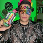 César Doroteo Instagram - ¡Hermanxs, es momento de celebrarnos y de celebrar el #Pride! Este año @garnierlatam se suma a la celebración y se vuelve aliado través de una donación a @refugiocasafrida. Refugio Casa Frida es un refugio ubicado en la Ciudad de México que brinda rescate, alojamiento, cuidado y atención a la salud integral de personas LGBTIQ+ en situación de riesgo. ¡Ve por tu Agua Micelar del Orgullo y ayudemos juntxs! #AmoGarnierMicelar #Garnier #RutinaFacial 🖤🤎❤️🧡💛💚💙💜🩷🤍🩵 Mexico City, Mexico