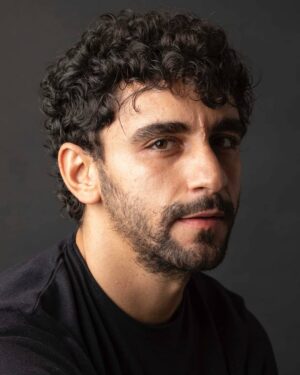 César Mateo Instagram - @antoniorubial.photo