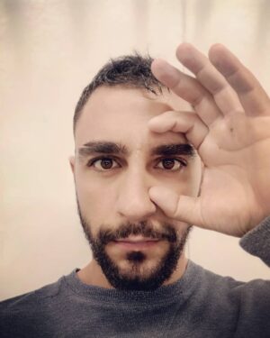 César Mateo Instagram - Viajamos con marta!! 🙂
@fundacioncolumbus @elviajedemarta
