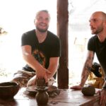Cătălin Bordea Instagram - Diseară @nelucortea își dă drumu, eu fac o cratiță pentru o femeie care nu își mai găsește locul și îl găsim pe Tupac. @americaexpressromania @vladcazino