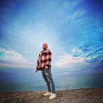 Cătălin Bordea Instagram - Un tablou numit “Strâmb la Plajă”… Mamaia, Constanta, Romania