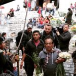 Cătălin Bordea Instagram - Diseară suntem pierduți total și aducem ofrande unui Sfânt Bețiv. Ce? Exact! @nelucortea @americaexpressromania @vladcazino