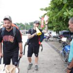 Cătălin Bordea Instagram - Diseară mă părăsește cameramanul, Nelu se transformă în câine și un mustăcios râde de mine. Vis. @americaexpressromania @nelucortea @mariannegotei