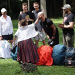 Cătălin Bordea Instagram - Diseară îmi caut un rost, mă bat cu o bătrâna și sunt super Fashion. @americaexpressromania @nelucortea @vladcazino