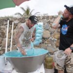 Cătălin Bordea Instagram - Diseară sug chestii, @nelucortea se mănâncă singur și ne găsim femei. @americaexpressromania @vladcazino