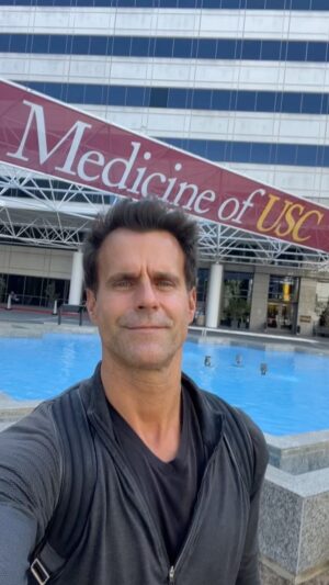 Cameron Mathison Instagram - It’s been 3 years since my kidney cancer surgery and I’m feeling amazing:)
I’m back here at USC Keck for my CT scan, chest X-rays, and bloodwork to make sure I can say … 3 years cancer free🙏🏼
Lots of feelings coming up remembering Vanessa and I here early in the morning back in 2019 for my surgery.  So so grateful for all the help, support and love we’ve received on this journey.
Love you guys🙏🏼❤️
(I get the results in a few weeks)
