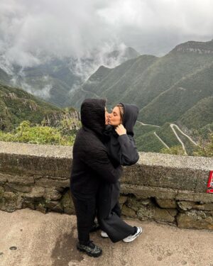 Camila Queiroz Instagram - 48hrs no frio de 7ºC ⛰️
viemos a trabalho mas mal posso esperar pra voltar e conhecer melhor os cânions catarinenses.