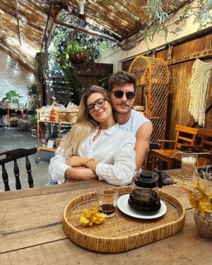Camila Queiroz Instagram - 🌼🥰☕️🥞🫶🏼
@klebbertoledo