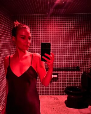 Camilla Arfwedson Instagram - When the dress goes with the loo 👌🏻 🖤