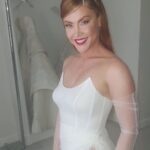 Camilla Kerslake Instagram - This impeccable beauty look by @jocablemakeupartist and heavenly couture gown by @gyunel ❤️ for the @serpentineuk summer party last week