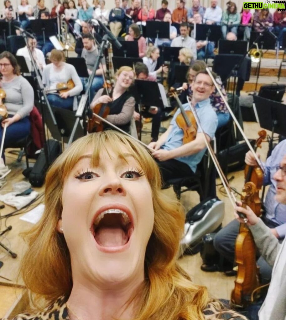 Camilla Kerslake Instagram - Slide 2 = me in a nut shell. Slide 1; playing it cool recording with the @royalphilorchestra & @cityoflondonchoir 😉 Henry Wood Hall
