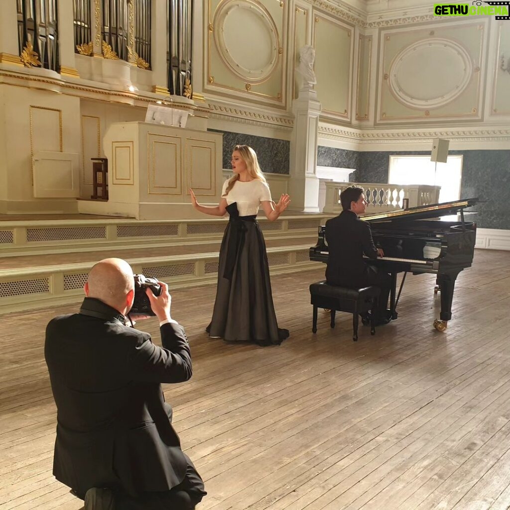 Camilla Kerslake Instagram - A career highlight. Being photographed by @kevintachman, making music in this incredible venue and wearing @leepatoncouture ❤️ 💙 💜