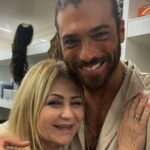 Can Yaman Instagram - Un incontro con la vincitrice del David Di Donatello come miglior acconciatrice per fare sia complimenti a lei che farmi tagliare i capelli. Complimenti @desireecorridoni14 e grazie. Rome, Italy