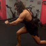 Can Yaman Instagram - Finite le riprese della serie, però non mollo gli allenamenti da guerriero, perché le sorprese non finiranno anzi saranno ancora di più…