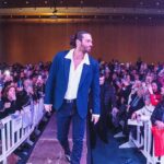 Can Yaman Instagram - ¡ Qué ilusión ! Barcelona 10.02.2024 🇪🇸 @canyamanforchildren 👣 Skyfall Barcelona