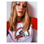 Cara Theobold Instagram - ♥️ Promising ♥️ Young ♥️ Woman ♥️ @cocofennell x @ceal_warnants