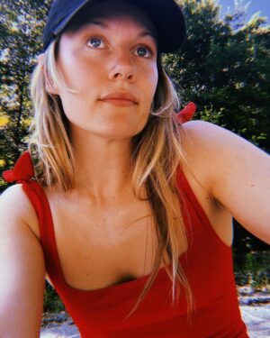 Cara Theobold Instagram - Le dump de photo des vacance ☀️