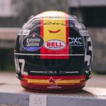 Carlos Sainz Jr. Instagram - A retro suit deserves an old school helmet 😎 - #Carlossainz